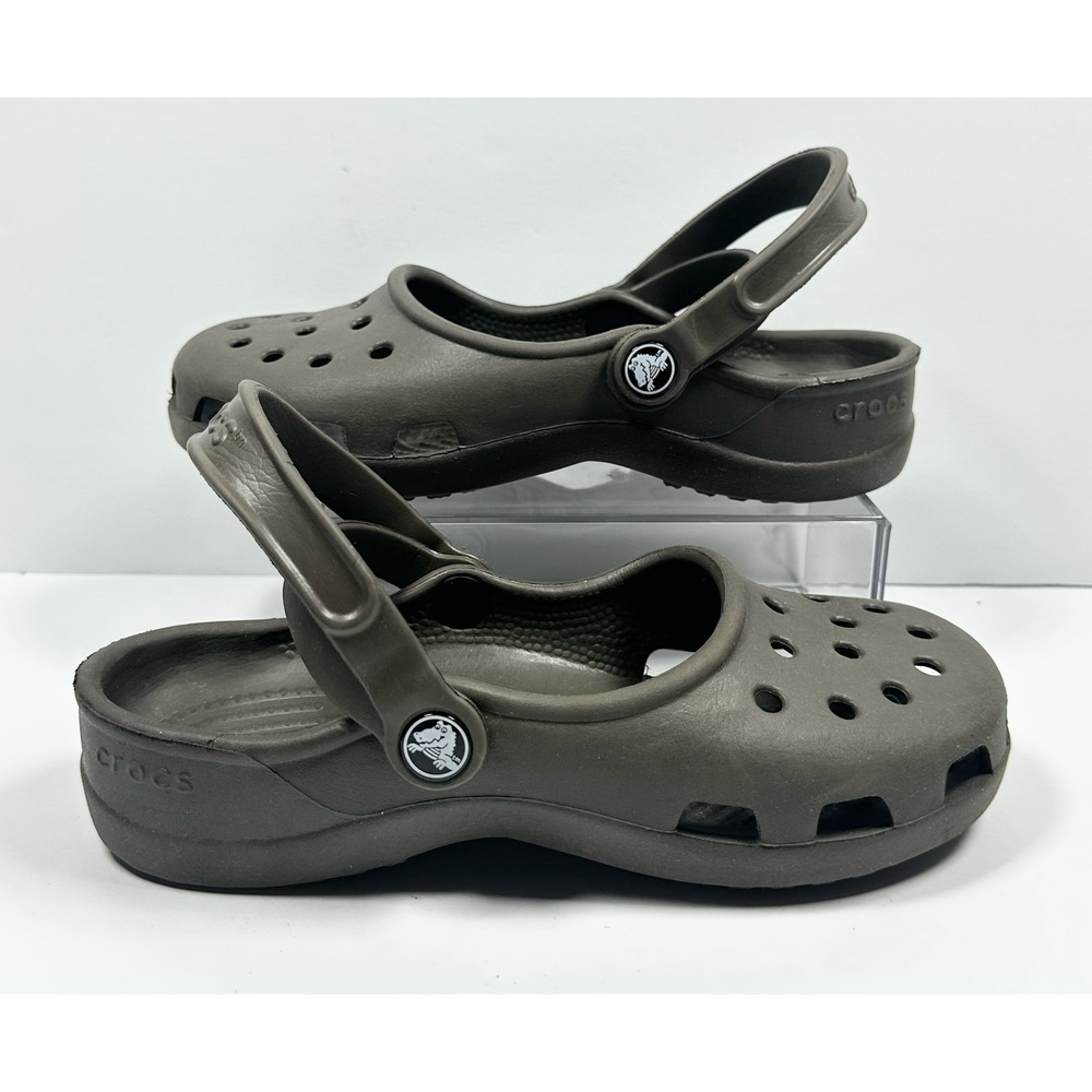 Crocs Karin Clogs Chocolate Gray Brown Slip On Water Shoes  Womens 6 Beach Water